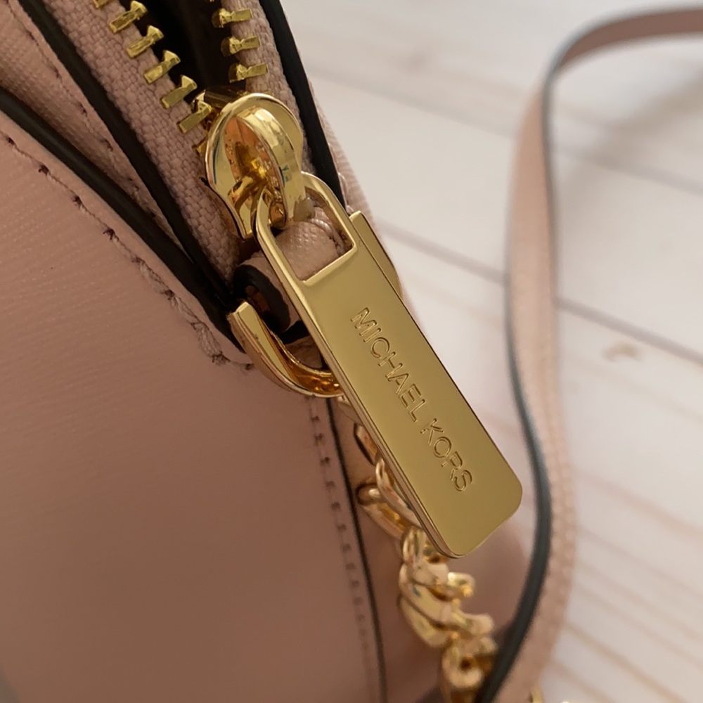 Michael Kors Jet Set Travel MD Dome Crossbody Bag - Picture 12 of 15